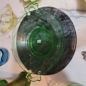 Vintage uranium dish with handles